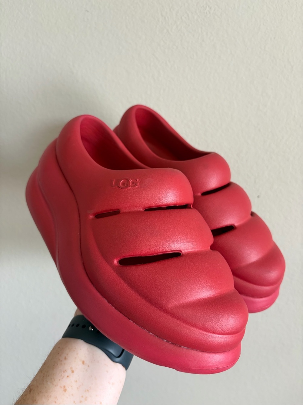 UGG Sport Yeah Clog Slip On Slides Shoes Red 1132890 Women's size 7